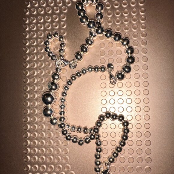 two graduated ball necklaces silvertone - Picture 3 of 3